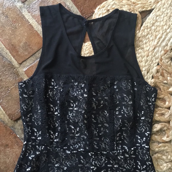 Dress - Picture 2 of 5